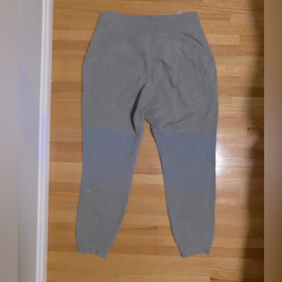 Lulu Lemon Scuba Jogger - Picture 5 of 7